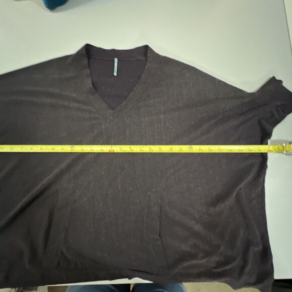 Agave Nectar Top Women’s Small Purple short sleeve Oversized Sweatshirt - Picture 6 of 9